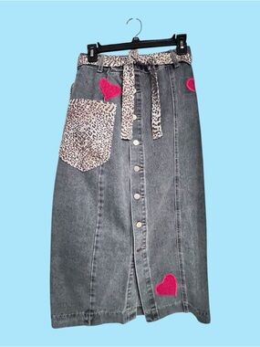 Women's Gray Denim Button-Front Midi Skirt with Pink Heart Accents